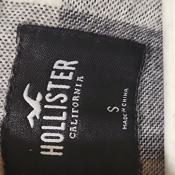 HOLLISTER Men's plaid flannel button-down shirt - Picture 3 of 5